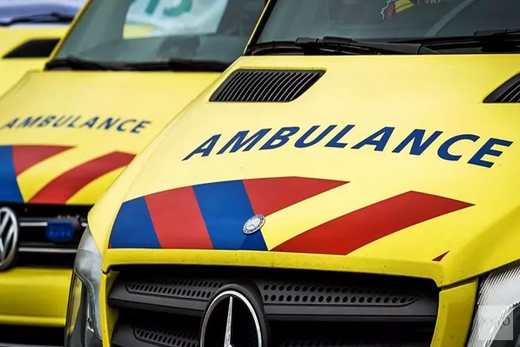 Gewonde bij ongeval Beverwijk, auto eindigt in tuin