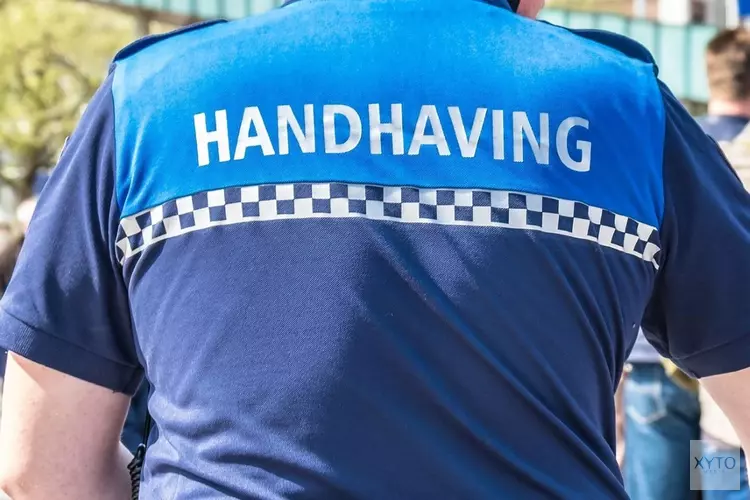 Drie Beverwijkse boa&#39;s mishandeld door foutparkeerder: &#39;Oogletsel en arm in mitella&#39;