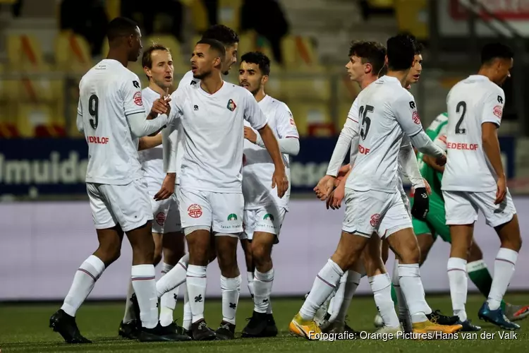 Telstar dankzij Plet langs hekkensluiter FC Dordrecht