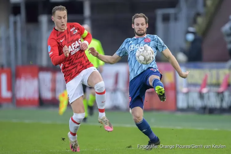 Ajax grote winnaar van maand vol toppers