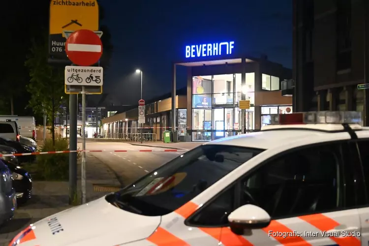 Opnieuw explosief gevonden bij Poolse supermarkt Beverwijk