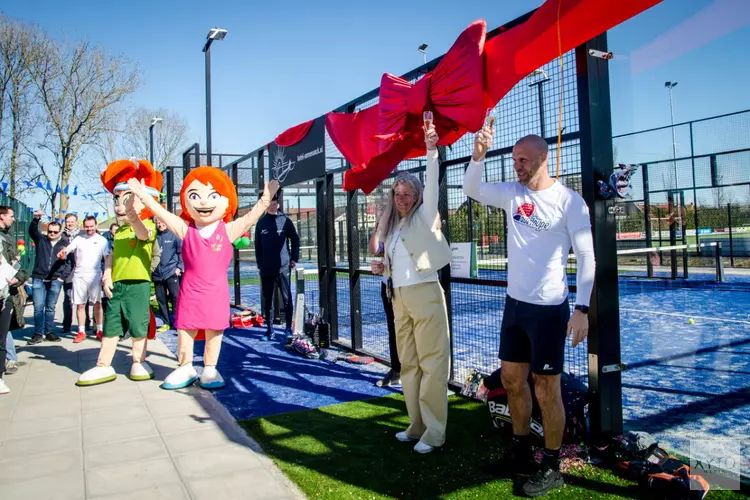 Padelbanen bij LTC DEM officieel in gebruik genomen