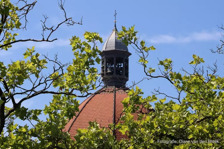 Carillon Beverwijk speelt passiemuziek tijdens de Kruisweg