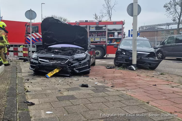 Veel schade bij ongeval in Beverwijk