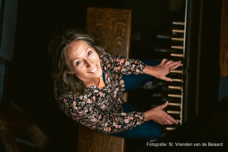 Yoga op de muziek van het Carillon Beverwijk