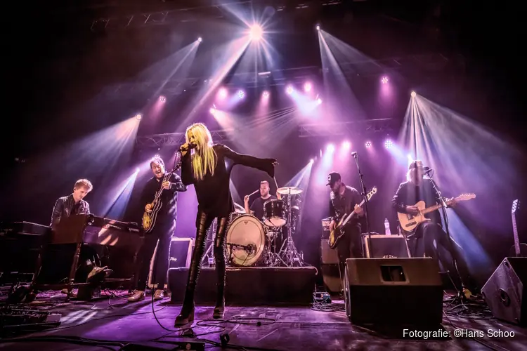 Bluesrock zangeres AJ Plug komt met show Killer King naar Beverwijk