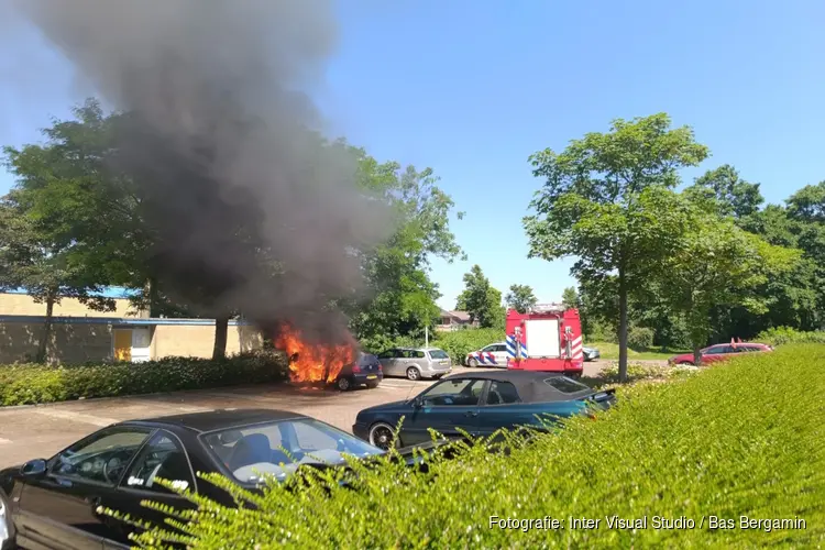 Auto door brand verwoest in Beverwijk