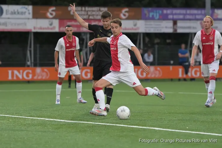 RKVV DEM onderuit tegen Ajax-amateurs in landelijk bekertoernooi