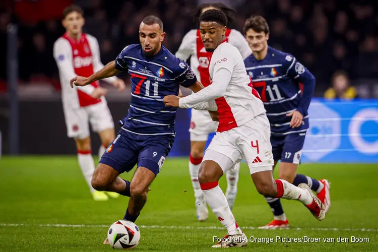 Telstar houdt ruim een uur lang stand tegen Ajax