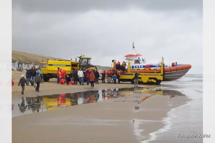 KNRM in gesprek met burgemeester na zoveelste incident strandopgang Wijk aan Zee