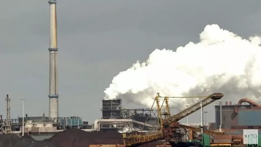 Inspectie vecht vergunning Tata Steel aan: uitstoot stikstofoxiden overschrijdt norm