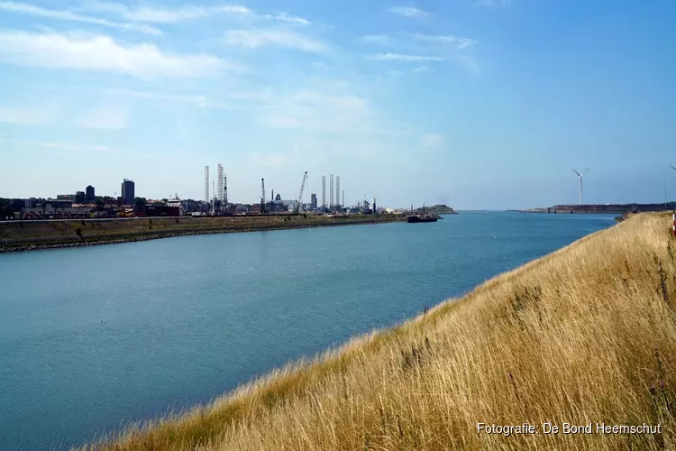 Heemschut vraagt bij minister aandacht voor situatie fort bij Velsen